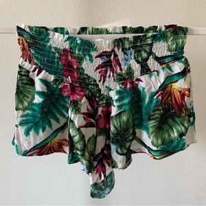 seek the label tropical shorts